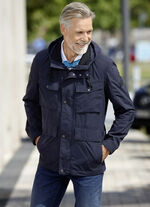 Kurzjacke von &bdquo;New Canadian&ldquo; 