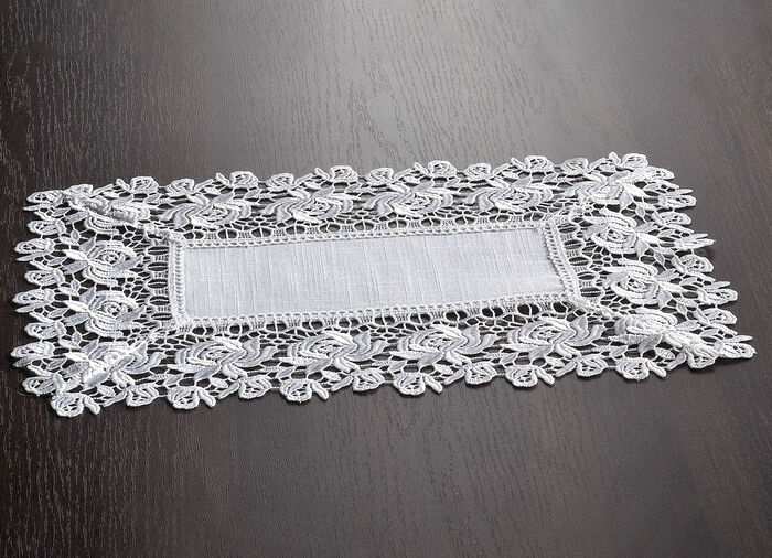 Tisch- und Raumdekoration mit Spitzenborte SEKT