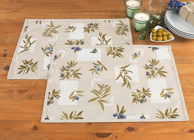 Tisch- und Raumdekoration mit Fleckschutz-Ausr&uuml;stung 