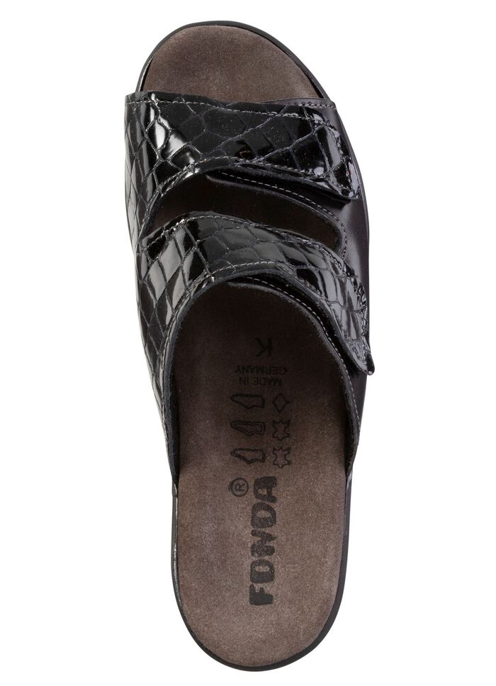 Pantolette aus Nappaleder und krokogepr&auml;gtem Lackleder 