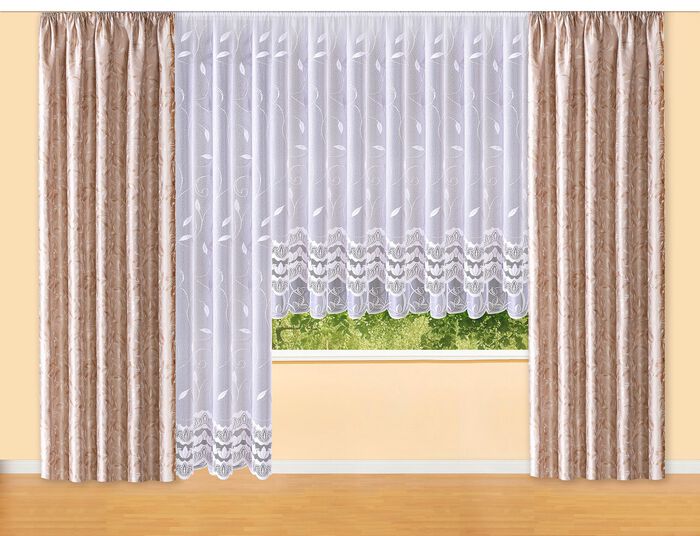 Wundervoller Einzelschal mit Blattmotiven 