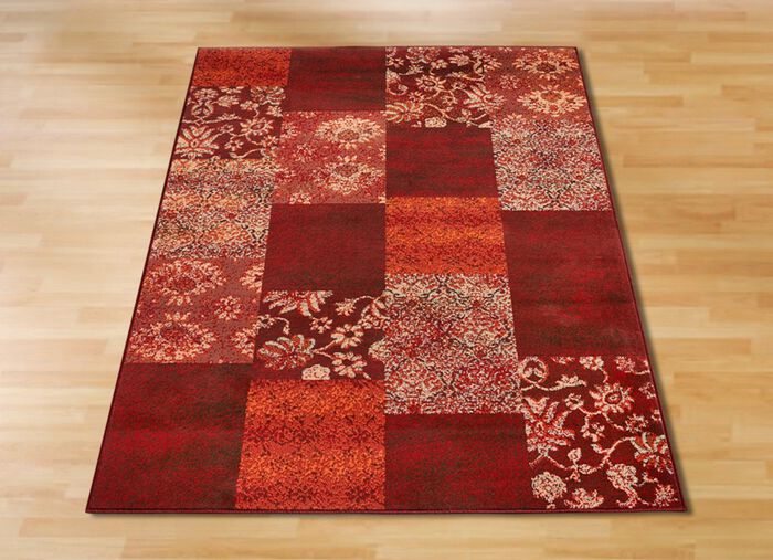 Gewebte Br&uuml;cken und Teppiche im Patchwork-Dessin 