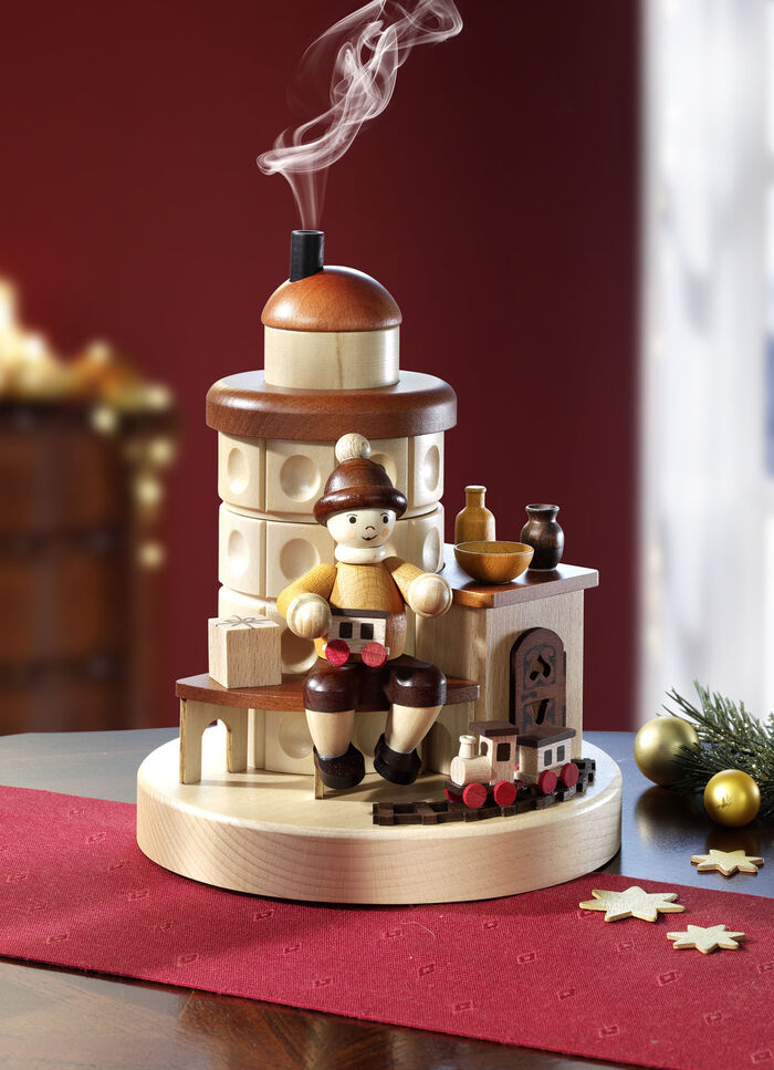 R&auml;ucherofen aus massiven einheimischen H&ouml;lzern 