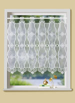 Kleinfenster-Store mit Macramé-Abschluss 