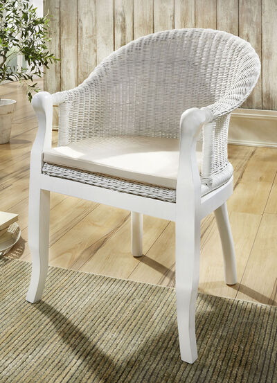 Rattansessel auf massivem Pinienholz 