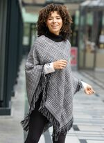 Poncho in weicher Kuschelqualit&auml;t 