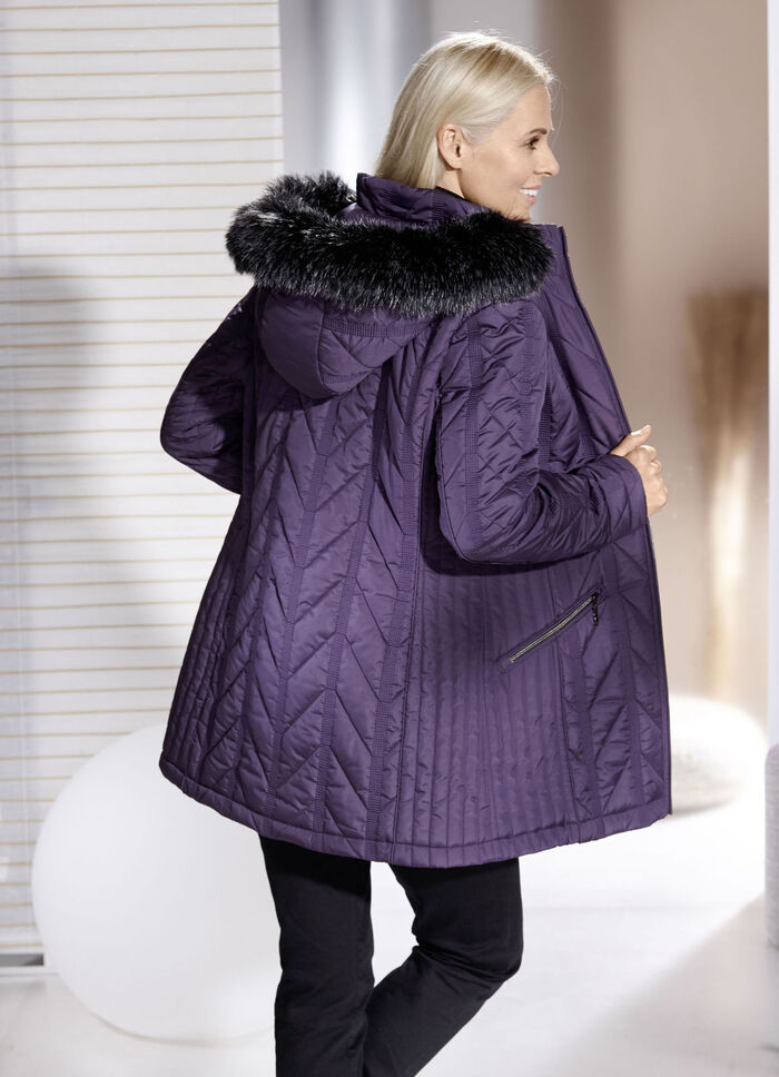 Jacke mit L&auml;ngssteppung seitlich 