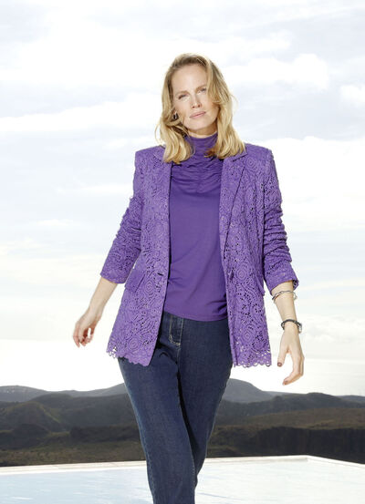 Blazer mit floralem Spitzenbesatz 