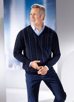 V-Pullover mit Strukturdessin in 3 Farben 