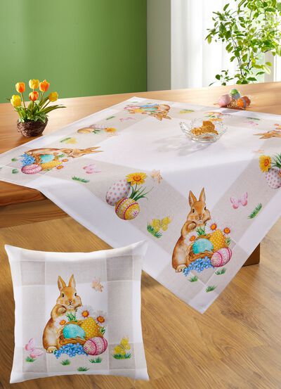 Zauberhafte Tischdecke mit niedlichen Ostermotiven 