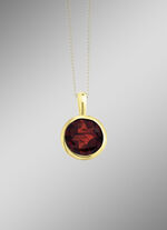 Ein Anhänger, der strahlt und begeistert! 