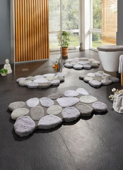 Badgarnitur mit rutschhemmender R&uuml;ckseite 